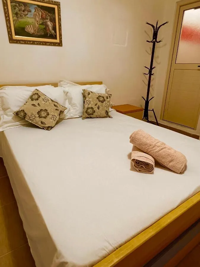 Sana Apartment Sarande